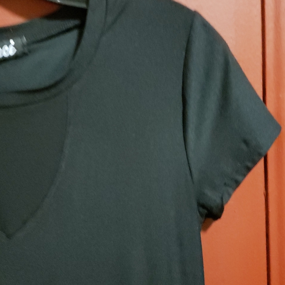 SAUCI BLACK/FLORAL DRESS SIZE MEDIUM - Picture 6 of 15